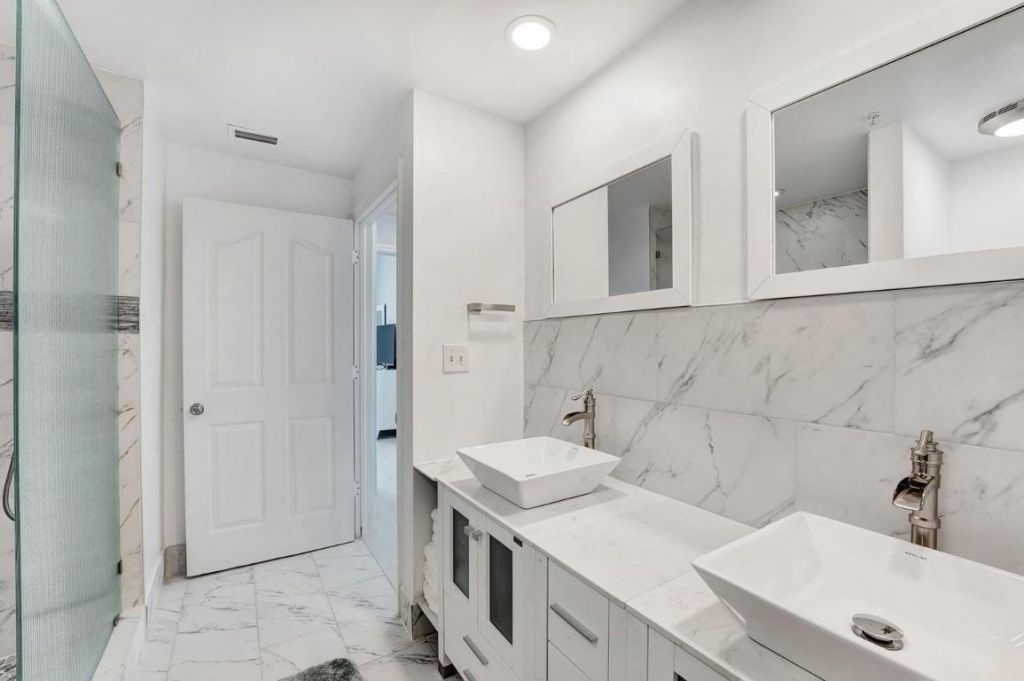 250 NE 3rd Avenue, Unit 1317, Delray Beach, FL 33444 Photo