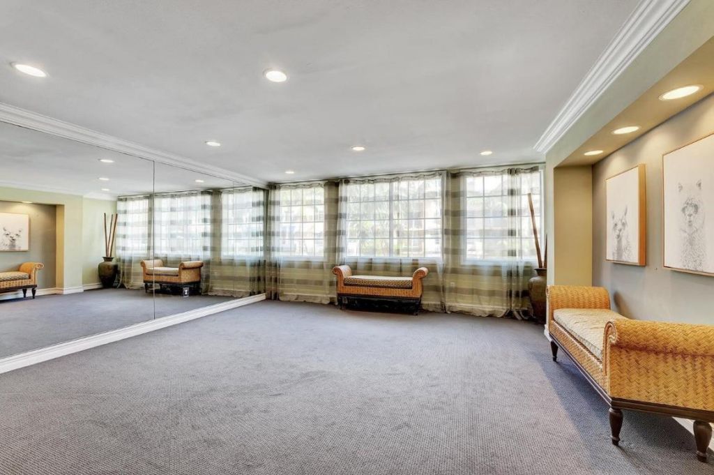 250 NE 3rd Avenue, Unit 1317, Delray Beach, FL 33444 Photo