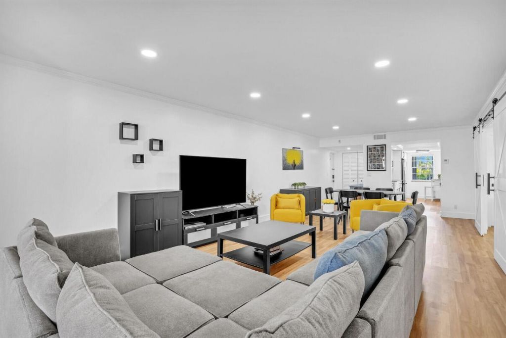 1210 Sugar Sands Drive, Unit 243, Singer Island, FL 33404 Photo