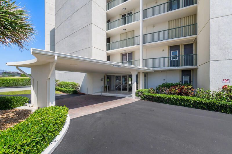 5400 N Ocean Drive, Unit 7b, Singer Island, FL 33404 Photo