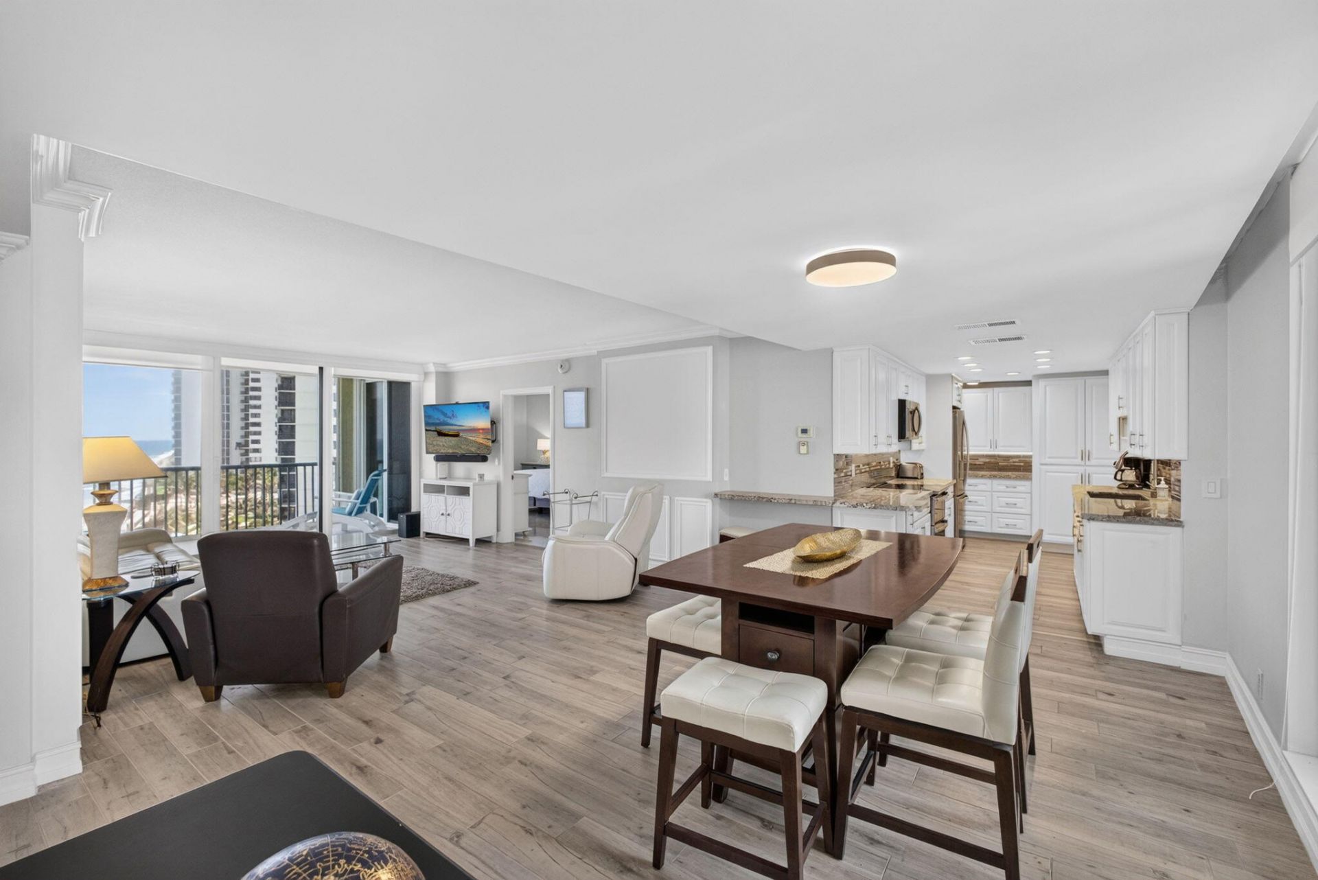 5400 N Ocean Drive, Unit 7b, Singer Island, FL 33404 Photo