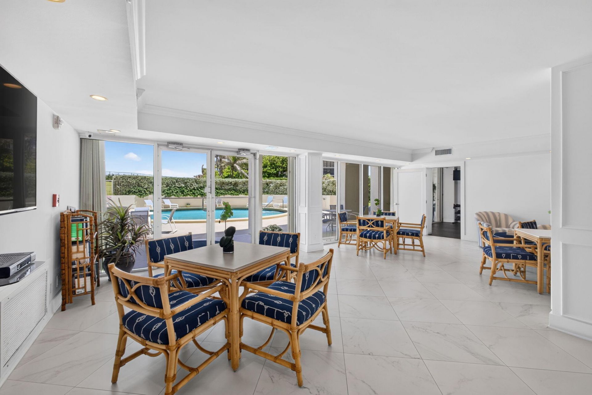 5400 N Ocean Drive, Unit 7b, Singer Island, FL 33404 Photo