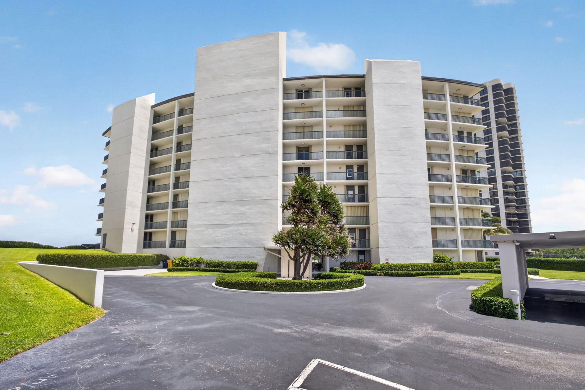 5400 N Ocean Drive, Unit 7b, Singer Island, FL 33404 Photo