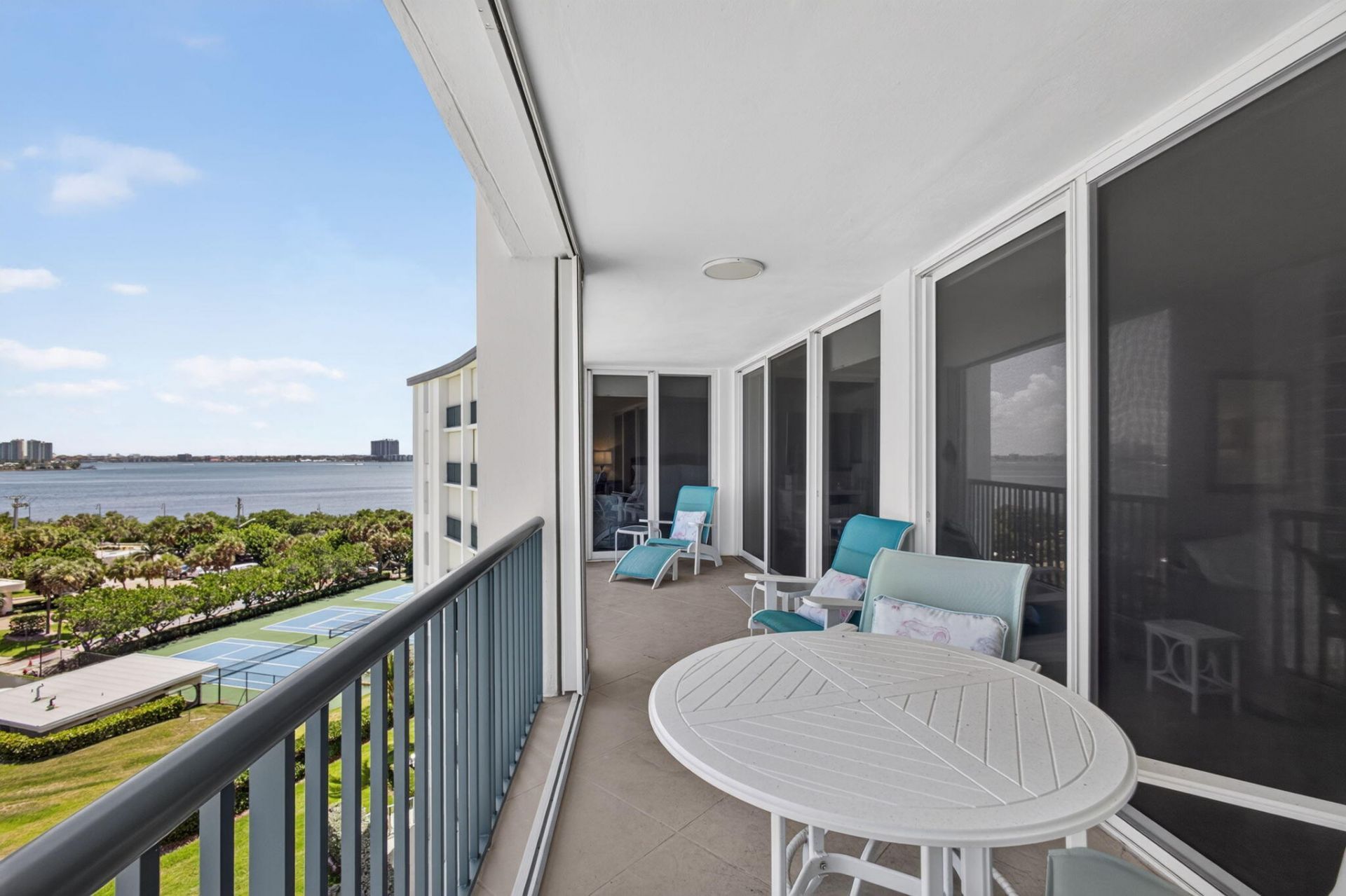 5400 N Ocean Drive, Unit 7b, Singer Island, FL 33404 Photo