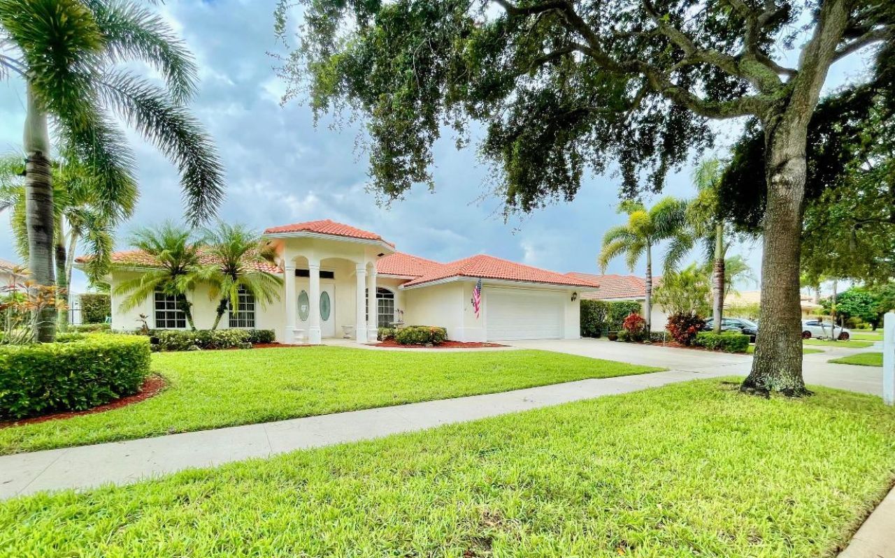 106 Pepper Tree Crescent, Royal Palm Beach, FL 33411 Photo