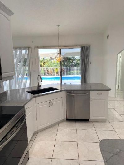 106 Pepper Tree Crescent, Royal Palm Beach, FL 33411 Photo