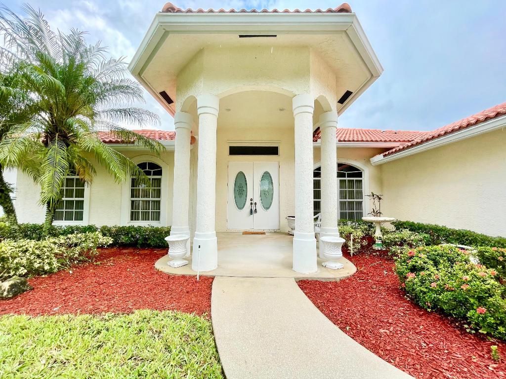 106 Pepper Tree Crescent, Royal Palm Beach, FL 33411 Photo