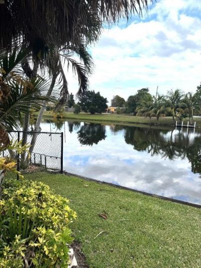 106 Pepper Tree Crescent, Royal Palm Beach, FL 33411 Photo