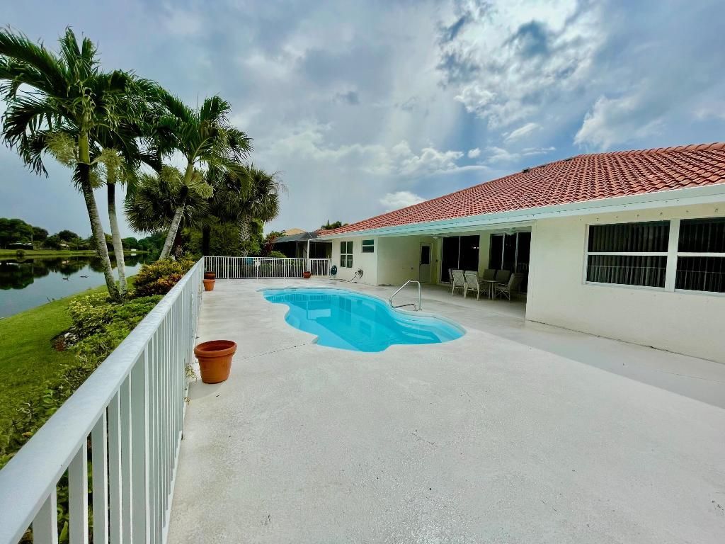 106 Pepper Tree Crescent, Royal Palm Beach, FL 33411 Photo