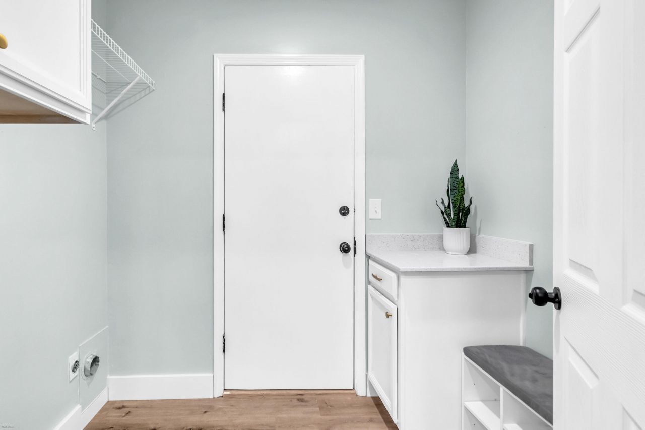 106 Teddy Court Photo 15