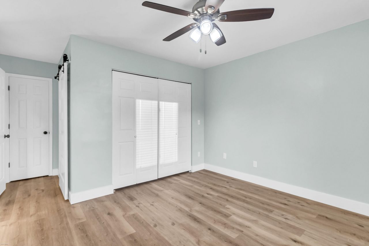 106 Teddy Court Photo 18