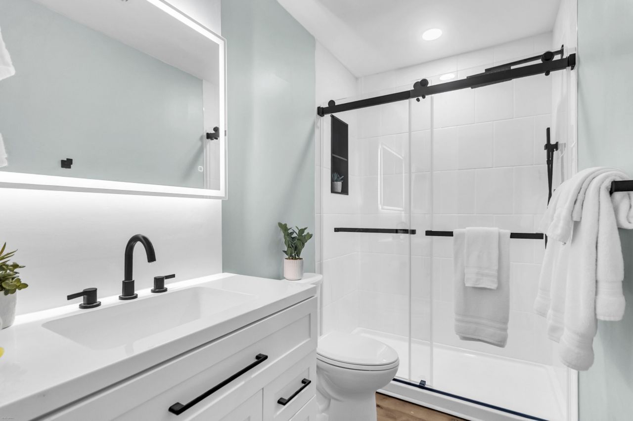 106 Teddy Court Photo 21