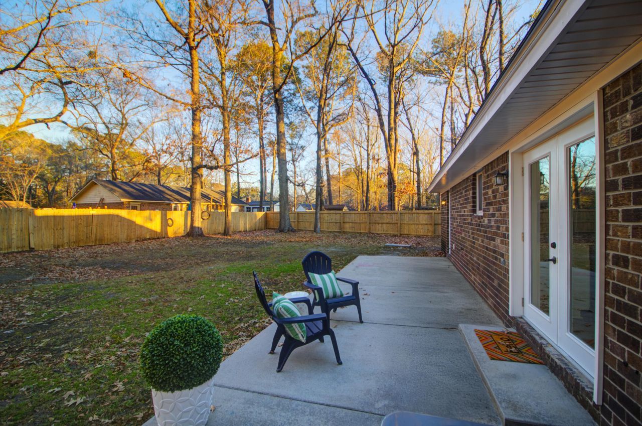 106 Teddy Court Photo 31