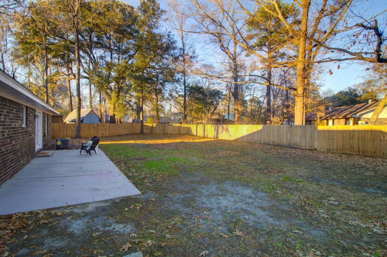 106 Teddy Court Photo 33