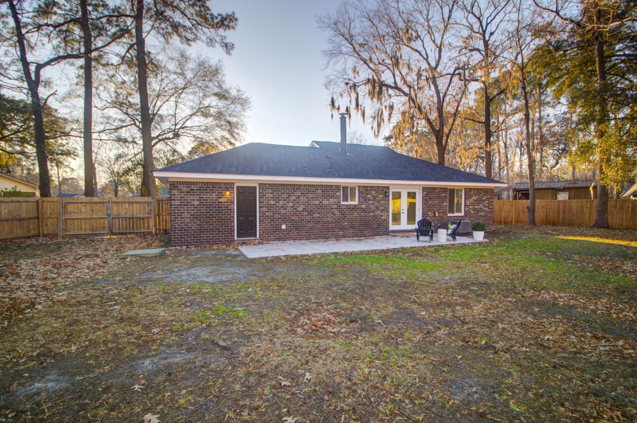 106 Teddy Court Photo 34