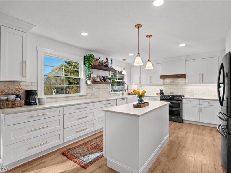 830 S Parkview Drive, Aurora, OH 44202 Photo 16