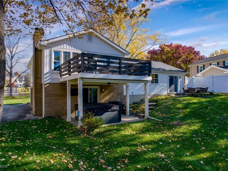 830 S Parkview Drive, Aurora, OH 44202 Photo 8