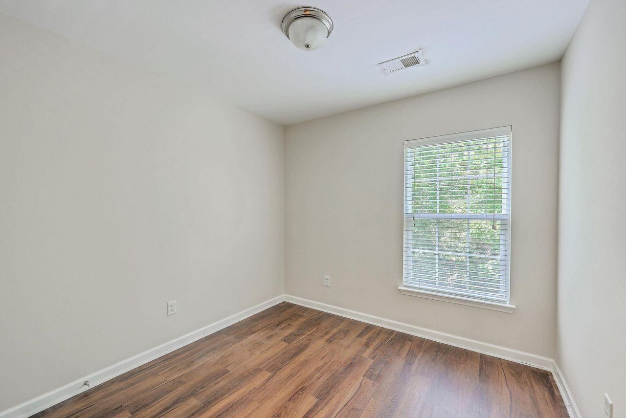 1064 Lexi Court Photo 18