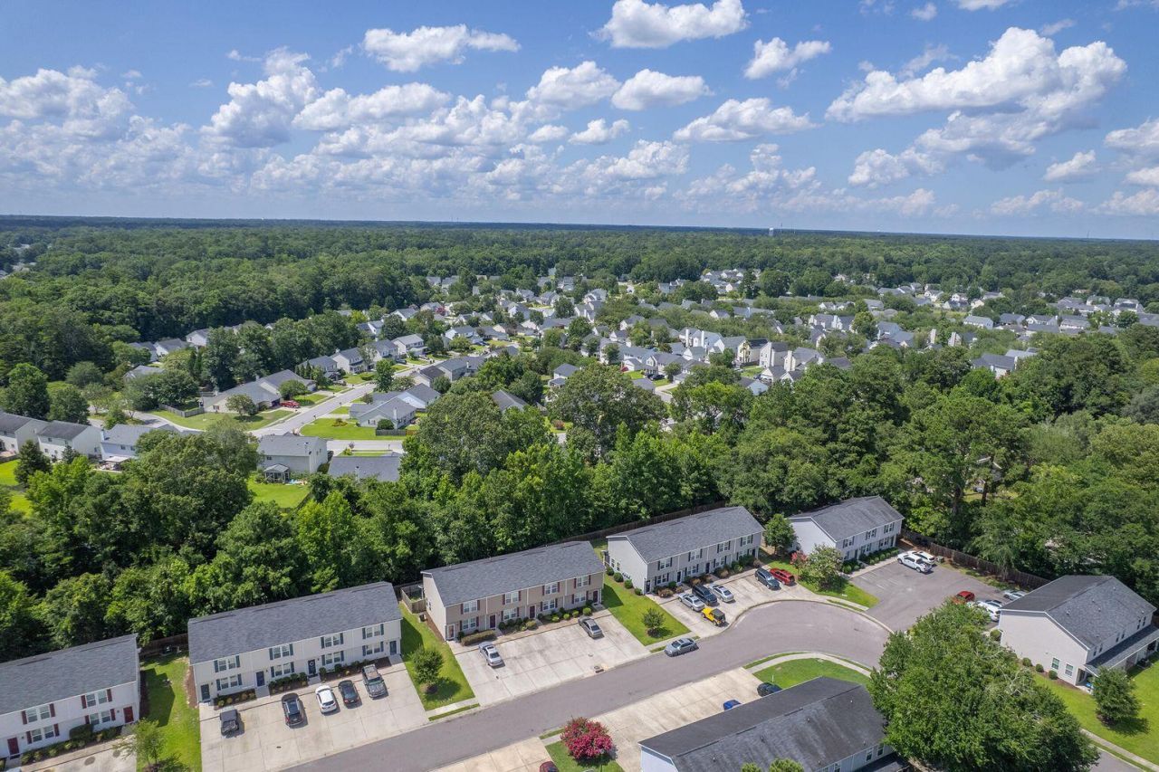 1064 Lexi Court Photo 32