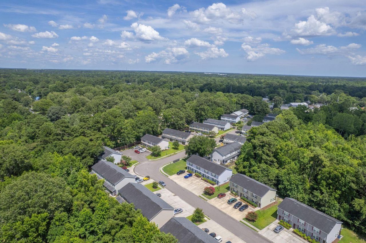 1064 Lexi Court Photo 34