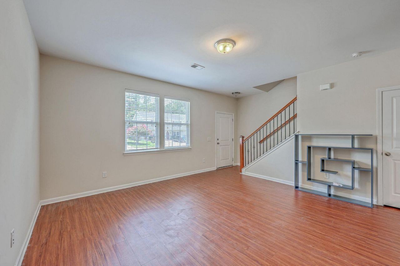 1064 Lexi Court Photo 5