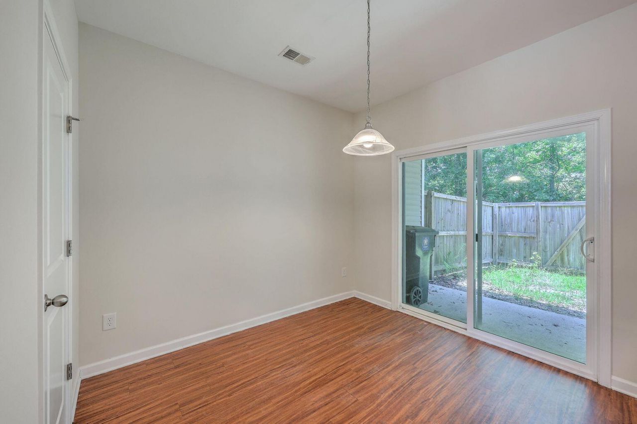 1064 Lexi Court Photo 7