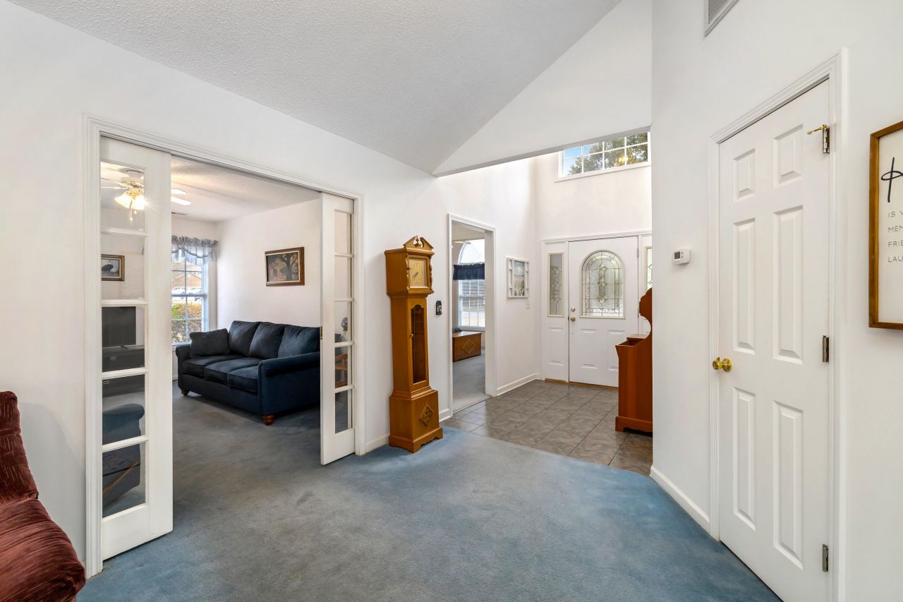 136 Ridge Lake Drive Photo 13