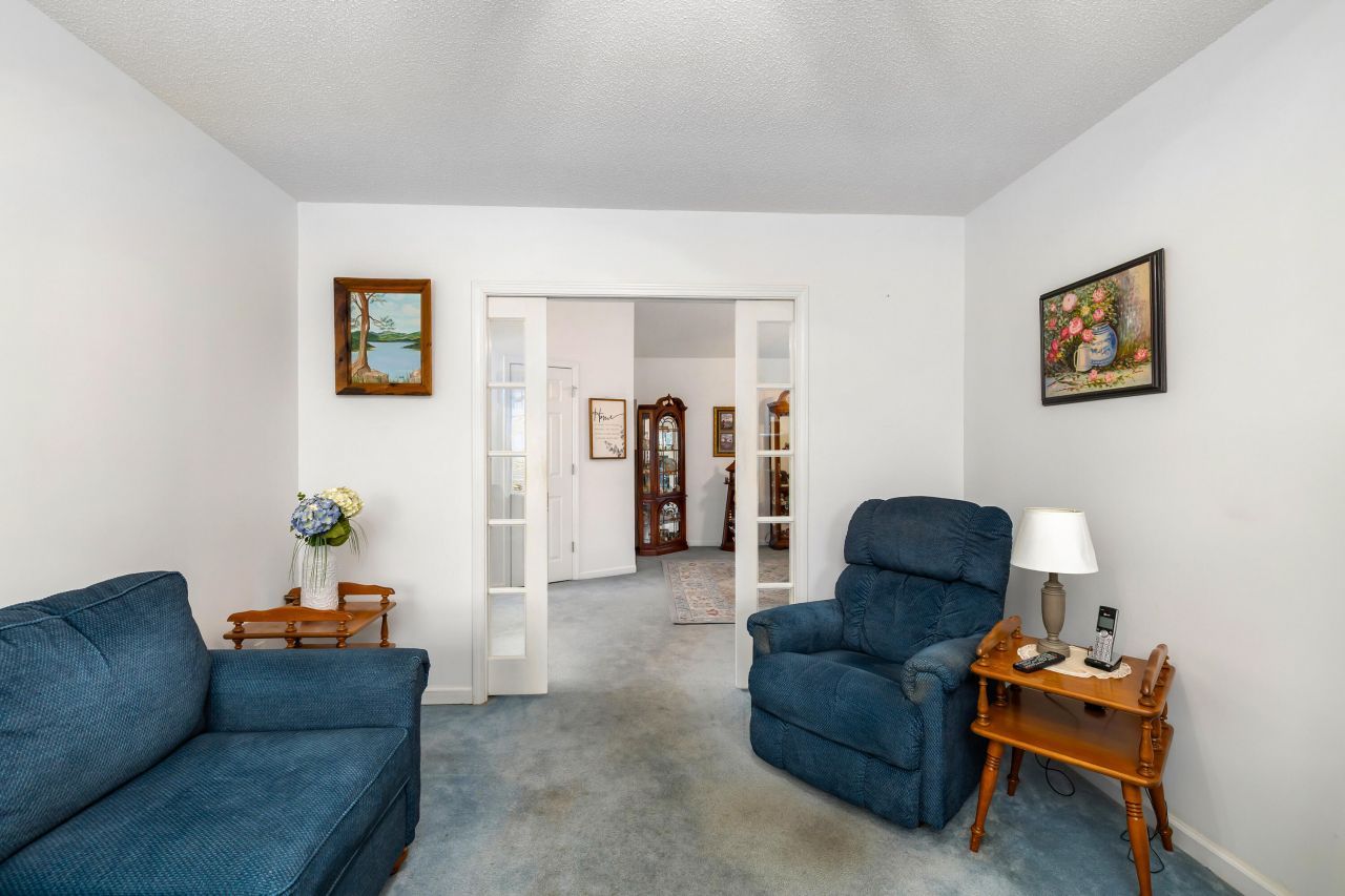 136 Ridge Lake Drive Photo 15