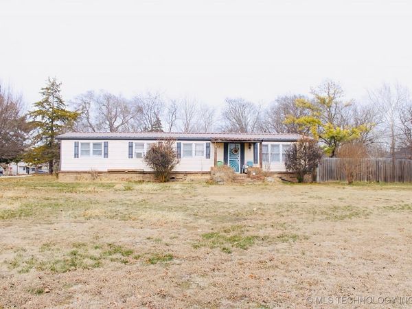 208 SW 5th Street, Kingston, OK 73439