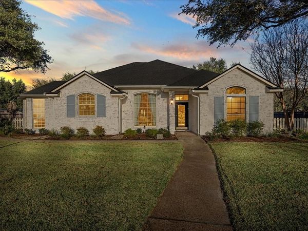 840 Country Lane Drive, McGregor, TX 76657