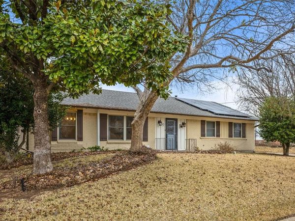 1401 Greenbrier Drive, Sherman, TX 75092