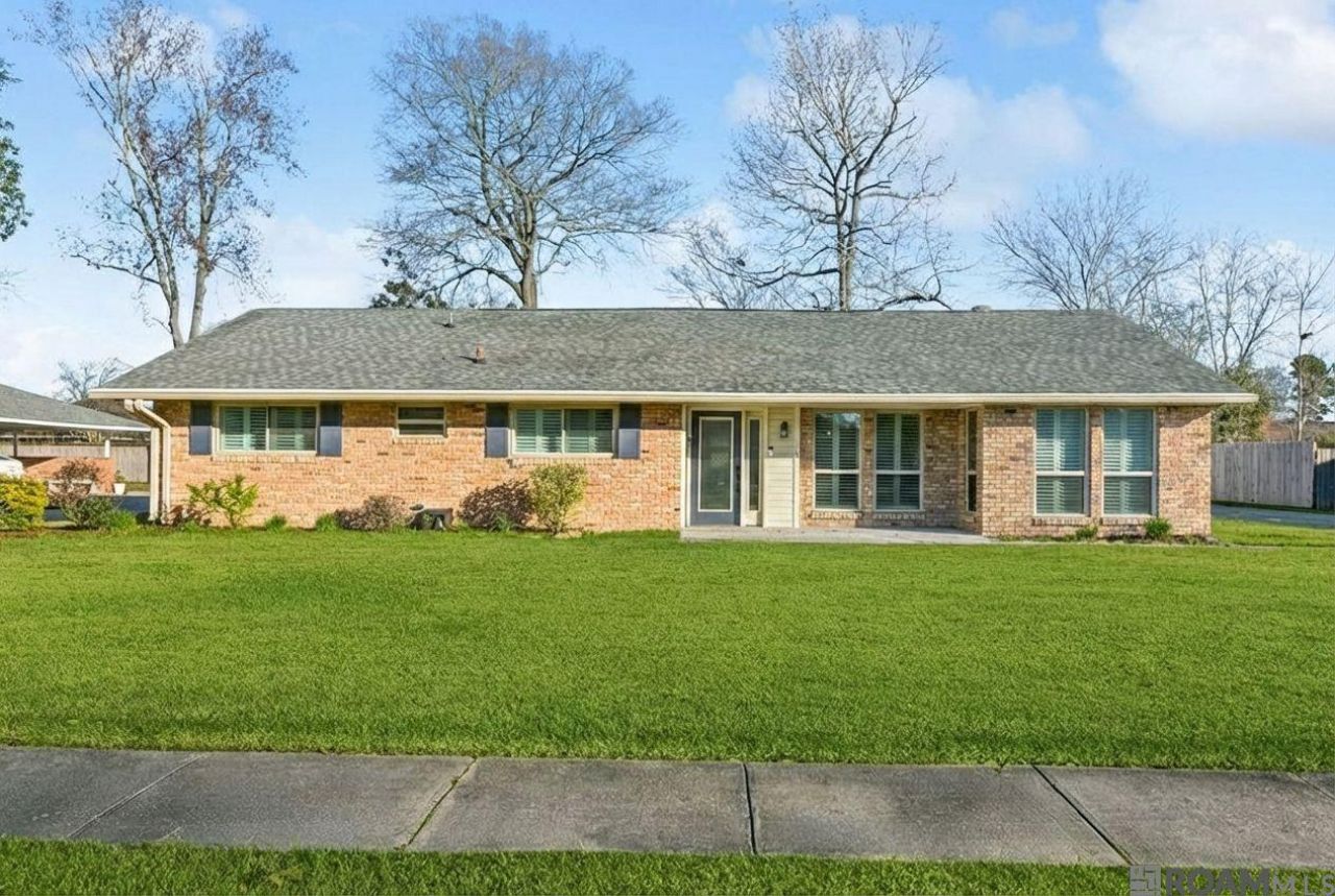 12265 Parkwood Dr, Baton Rouge, LA 70815 Main Photo