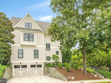 2807 1ST ROAD N, ARLINGTON, VA 22201