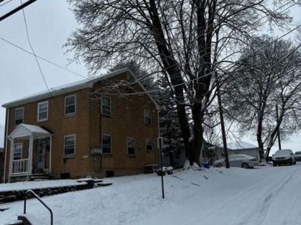 804 E CHOCOLATE AVENUE, HERSHEY, PA 17033