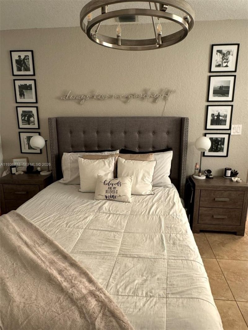 17831 NW 84th Ct, Miami, FL 33015 Photo