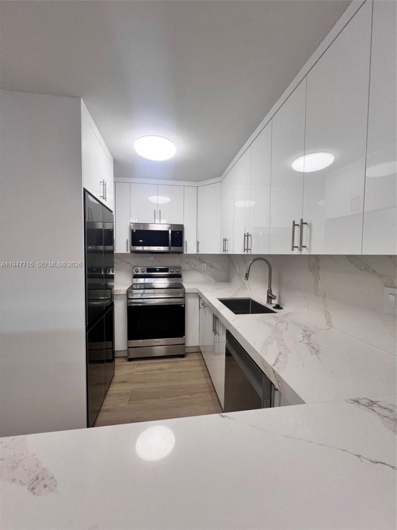 840 SW 129th Pl, Unit 101, Miami, FL 33184 Photo