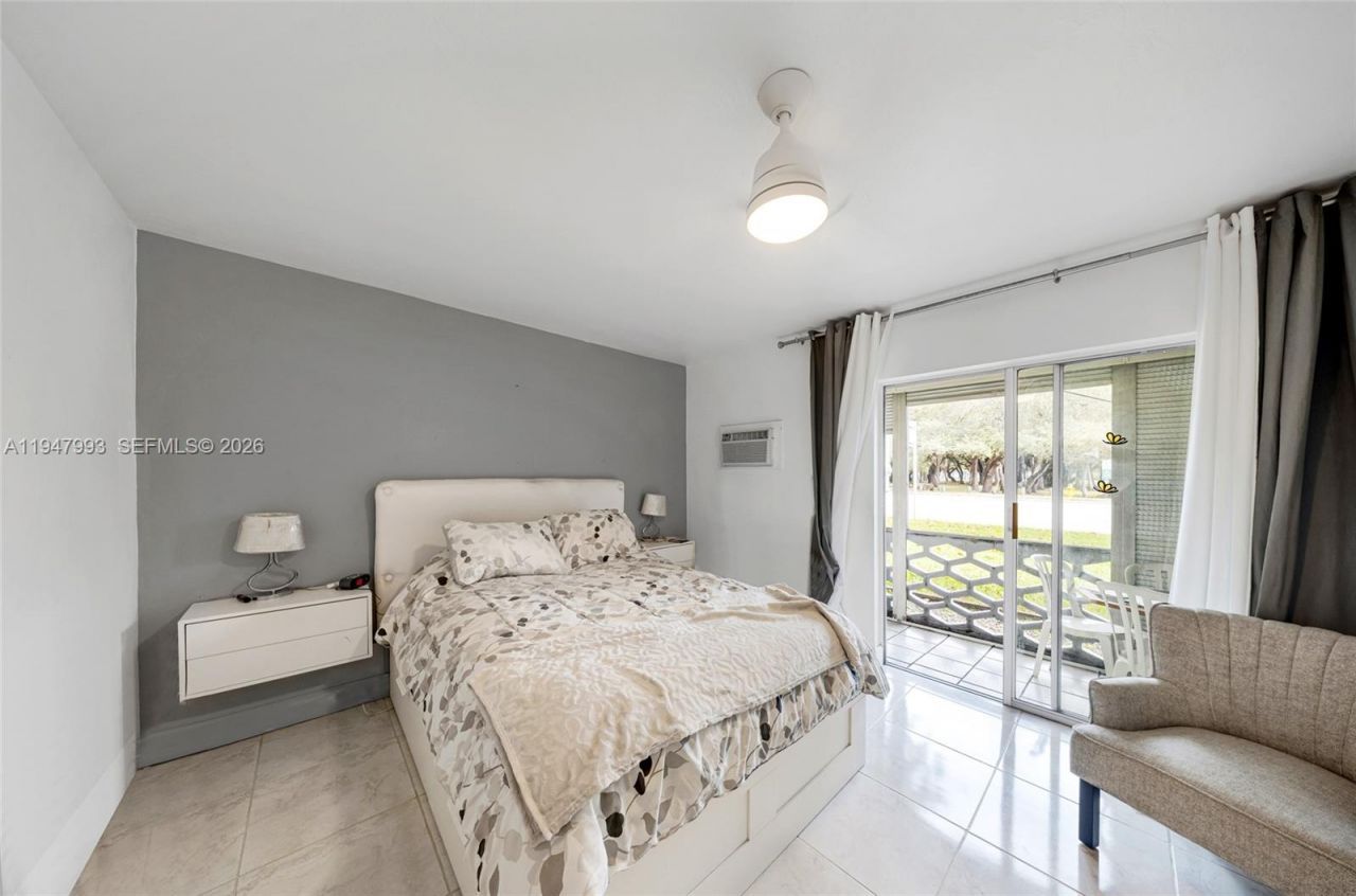 15610 NE 6th Ave, Unit 9B, Miami, FL 33162 Photo