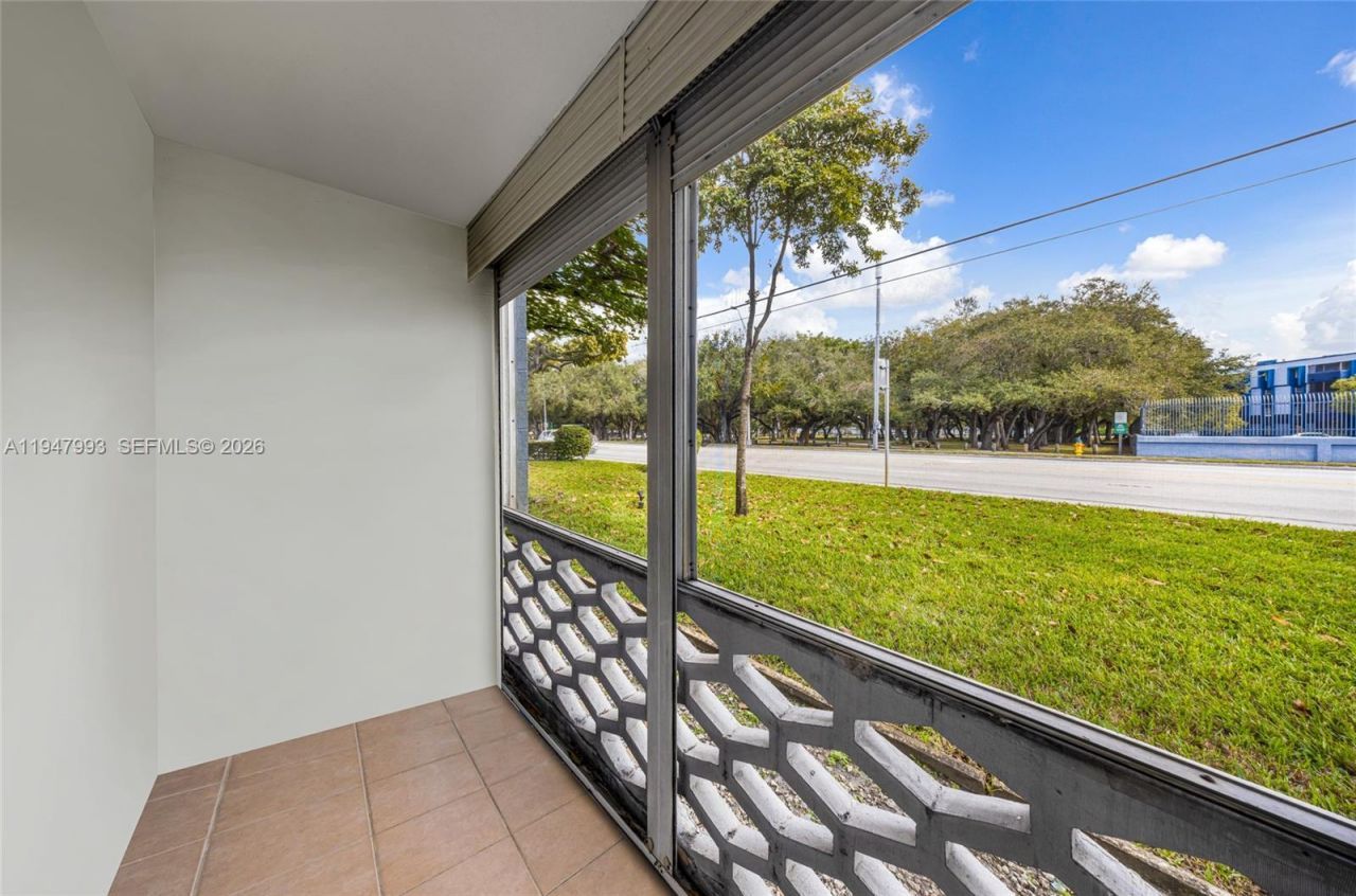 15610 NE 6th Ave, Unit 9B, Miami, FL 33162 Photo