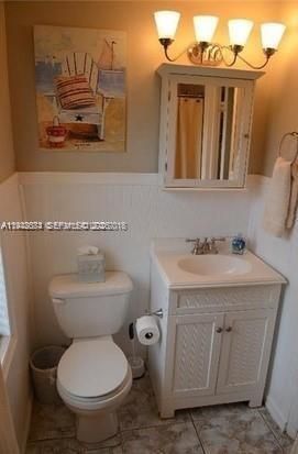 330 Coolidge St , Unit 2, Hollywood, FL 33019 Photo