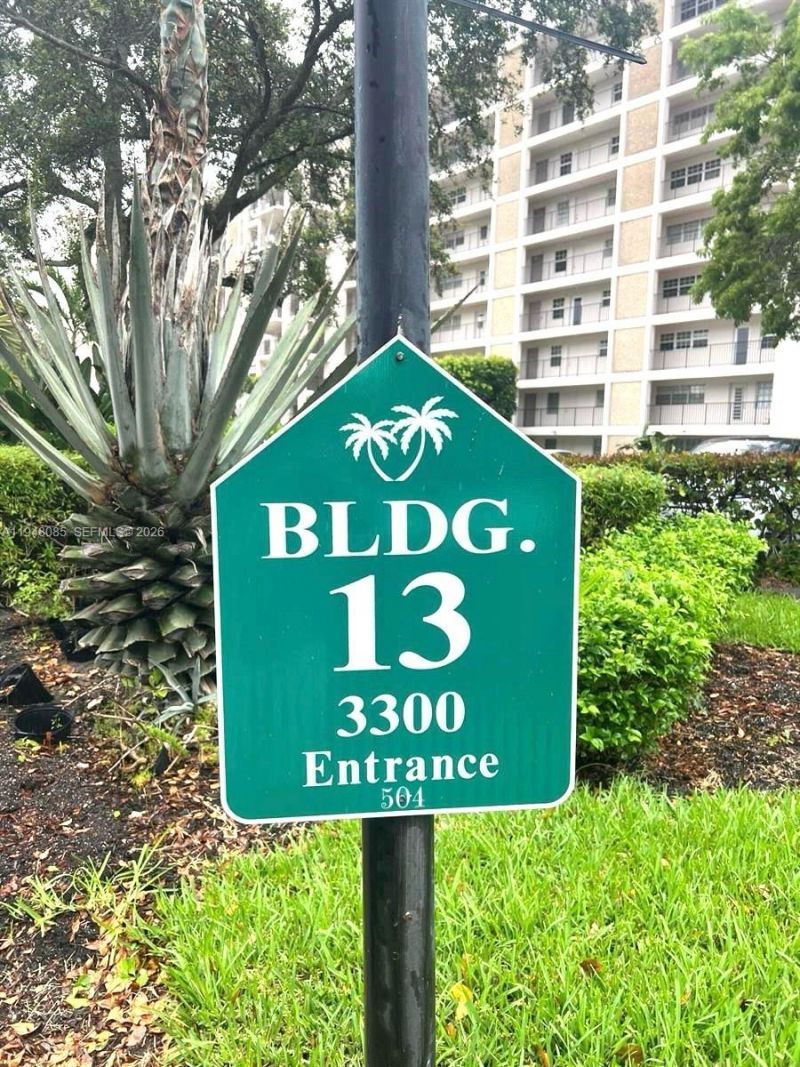 3300 N Palm Aire Dr, Unit 504, Pompano Beach, FL 33069 Photo