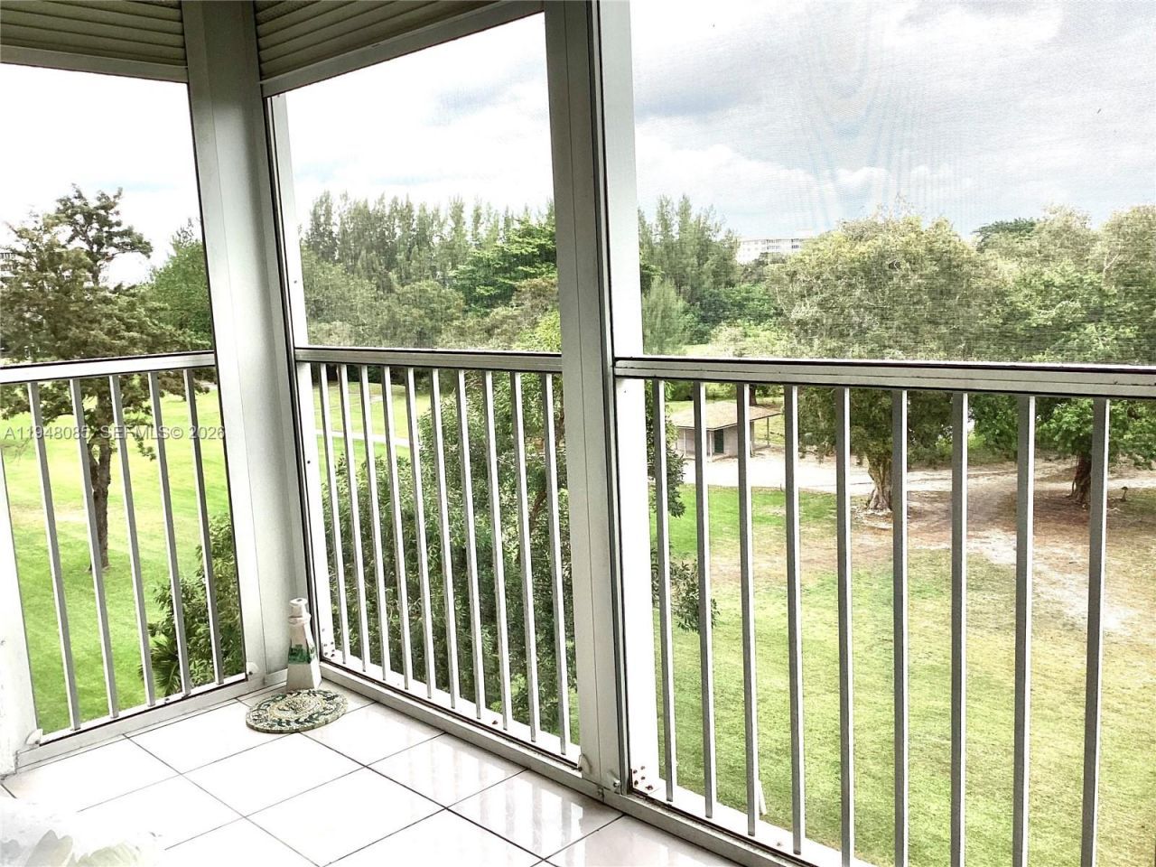 3300 N Palm Aire Dr, Unit 504, Pompano Beach, FL 33069 Photo