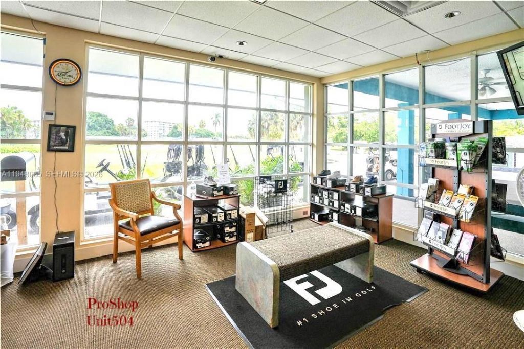 3300 N Palm Aire Dr, Unit 504, Pompano Beach, FL 33069 Photo