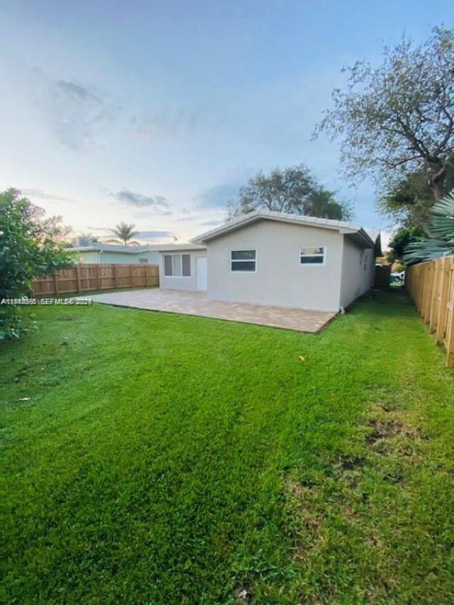 227 SE 7th St, Dania Beach, FL 33004 Photo