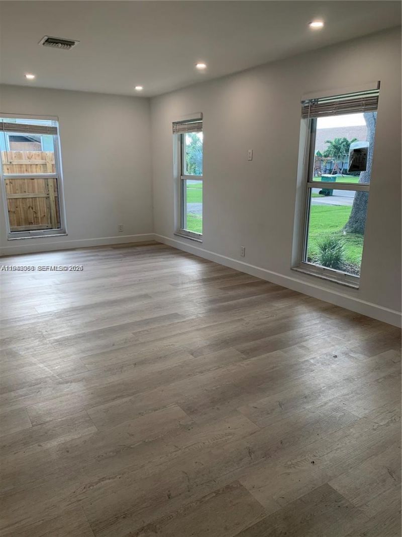 227 SE 7th St, Dania Beach, FL 33004 Photo