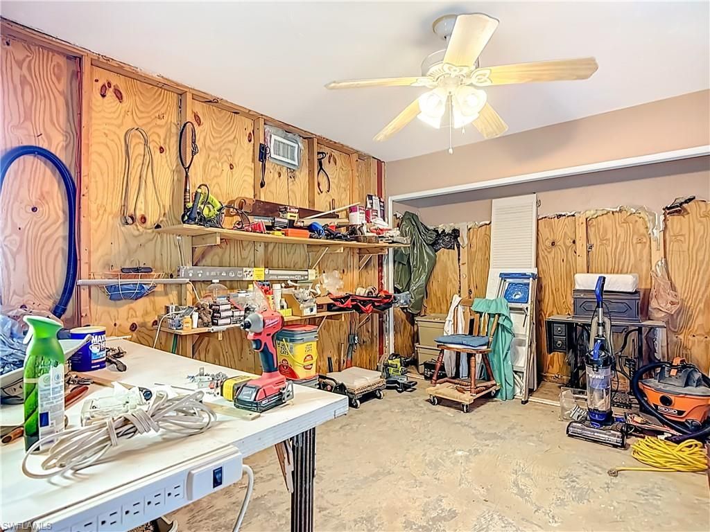 15650 Roberts Ln, Fort Myers, FL 33908 Photo