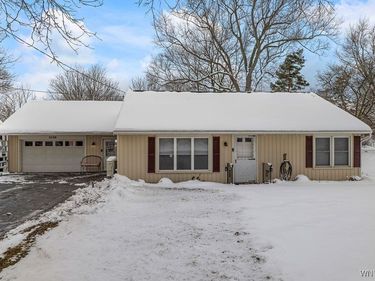 5536 Townline Road, Sanborn, NY 14132