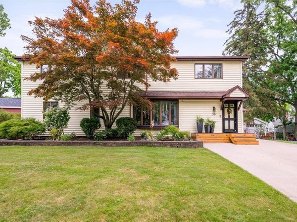 30 Lanark Crescent, Rochester, NY 14609