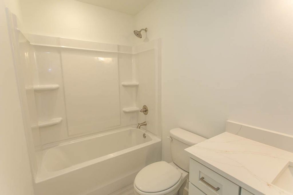 2212 Dykman Circle Photo 16