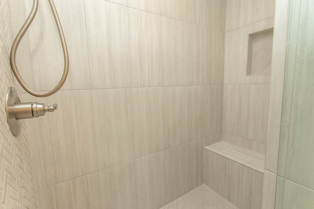 2212 Dykman Circle Photo 24