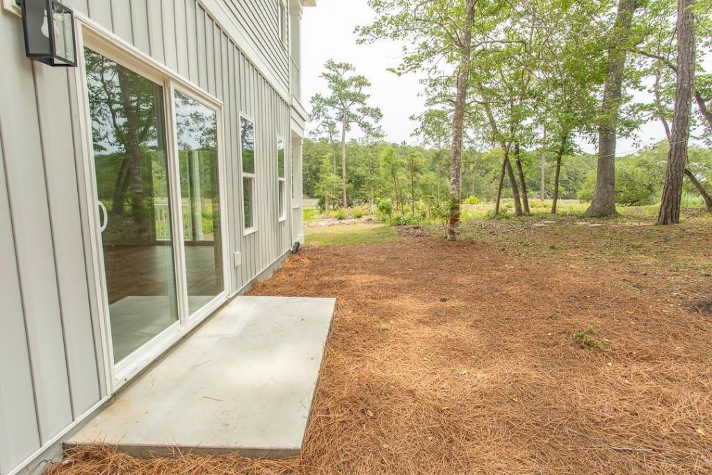 2212 Dykman Circle Photo 29